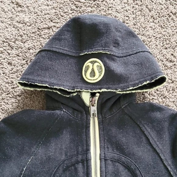 Lululemon Shaped Scuba Hoodie Size 2 - Picture 3 of 9